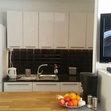 Elegance بلايا ديل إنغلز