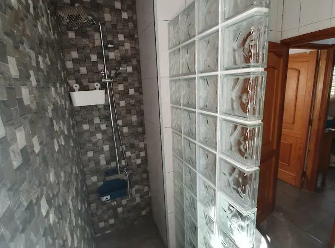 Elegance アパート